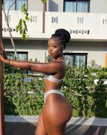 Mia$$